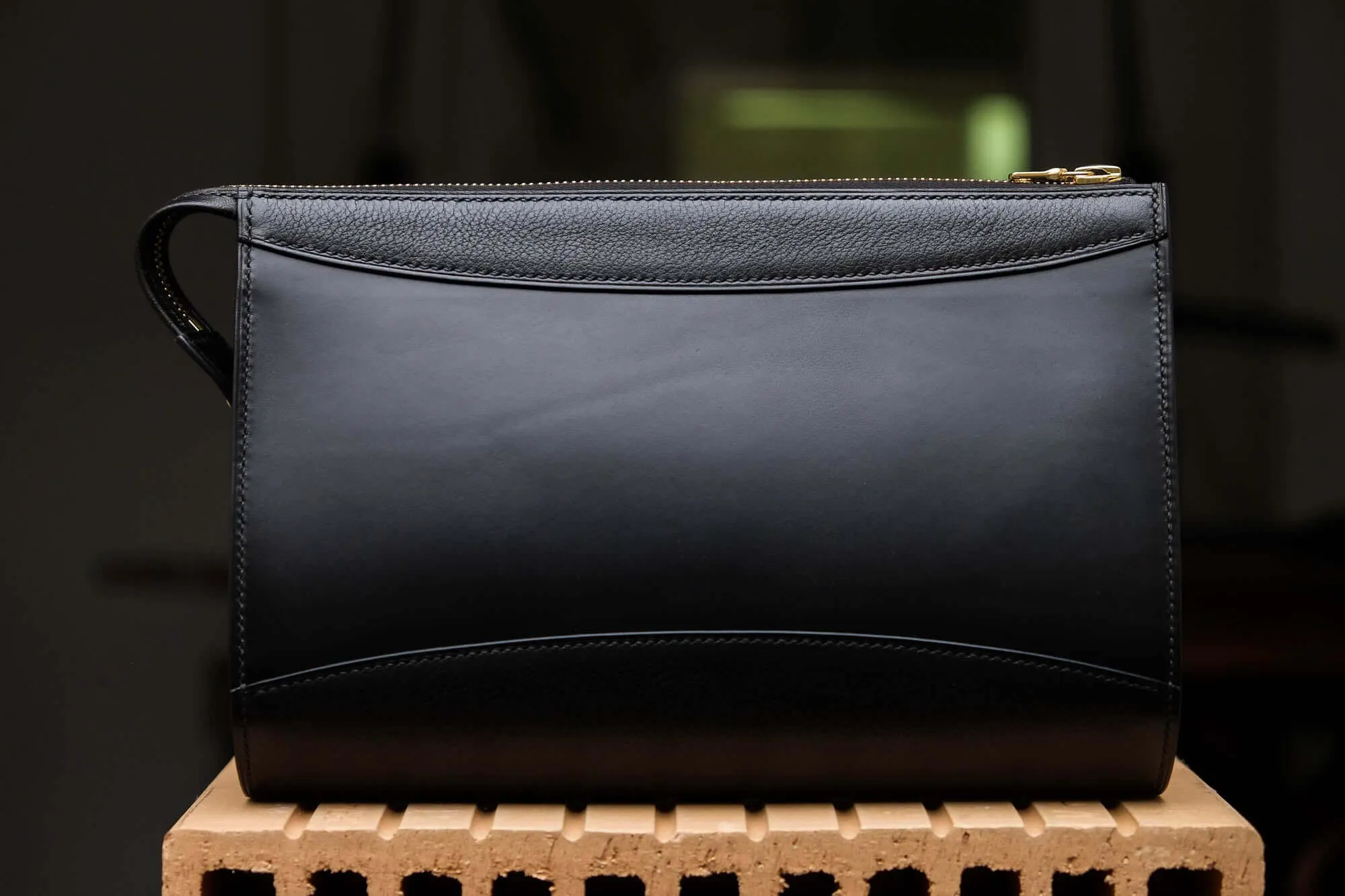 'CLOE' TUMBLED CROSSBODY BAG