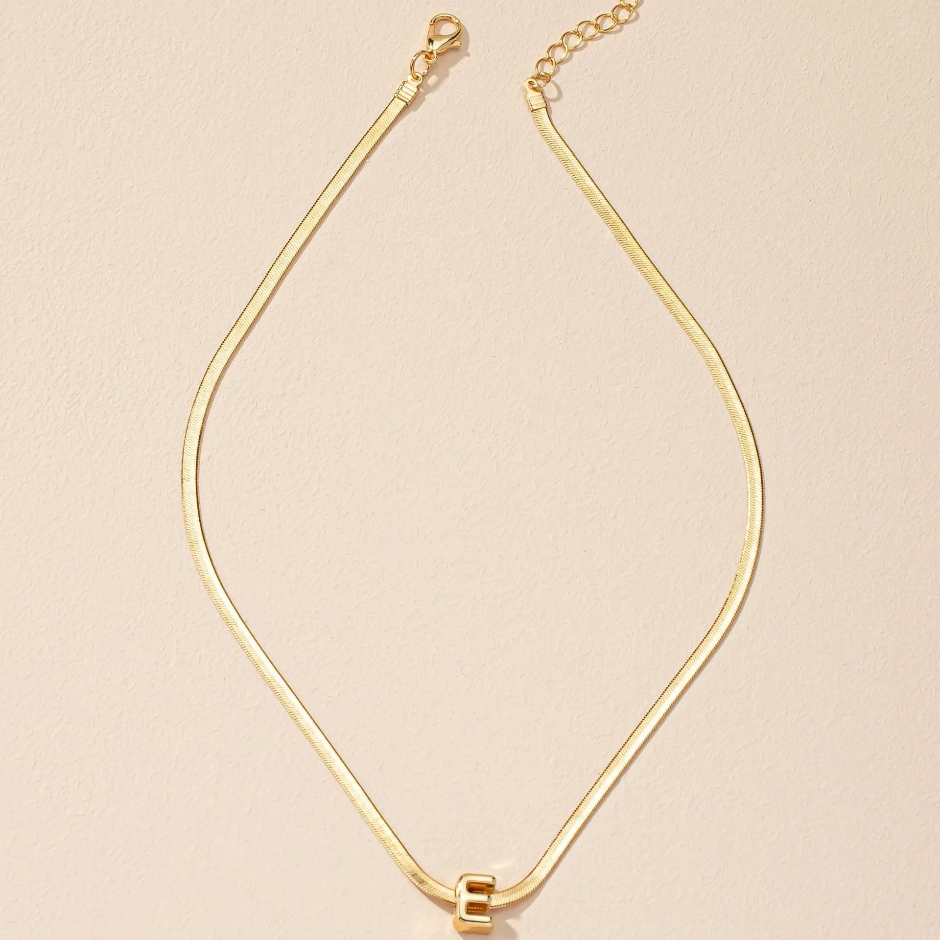 European Chic Letter E Necklace with Cross-border Style