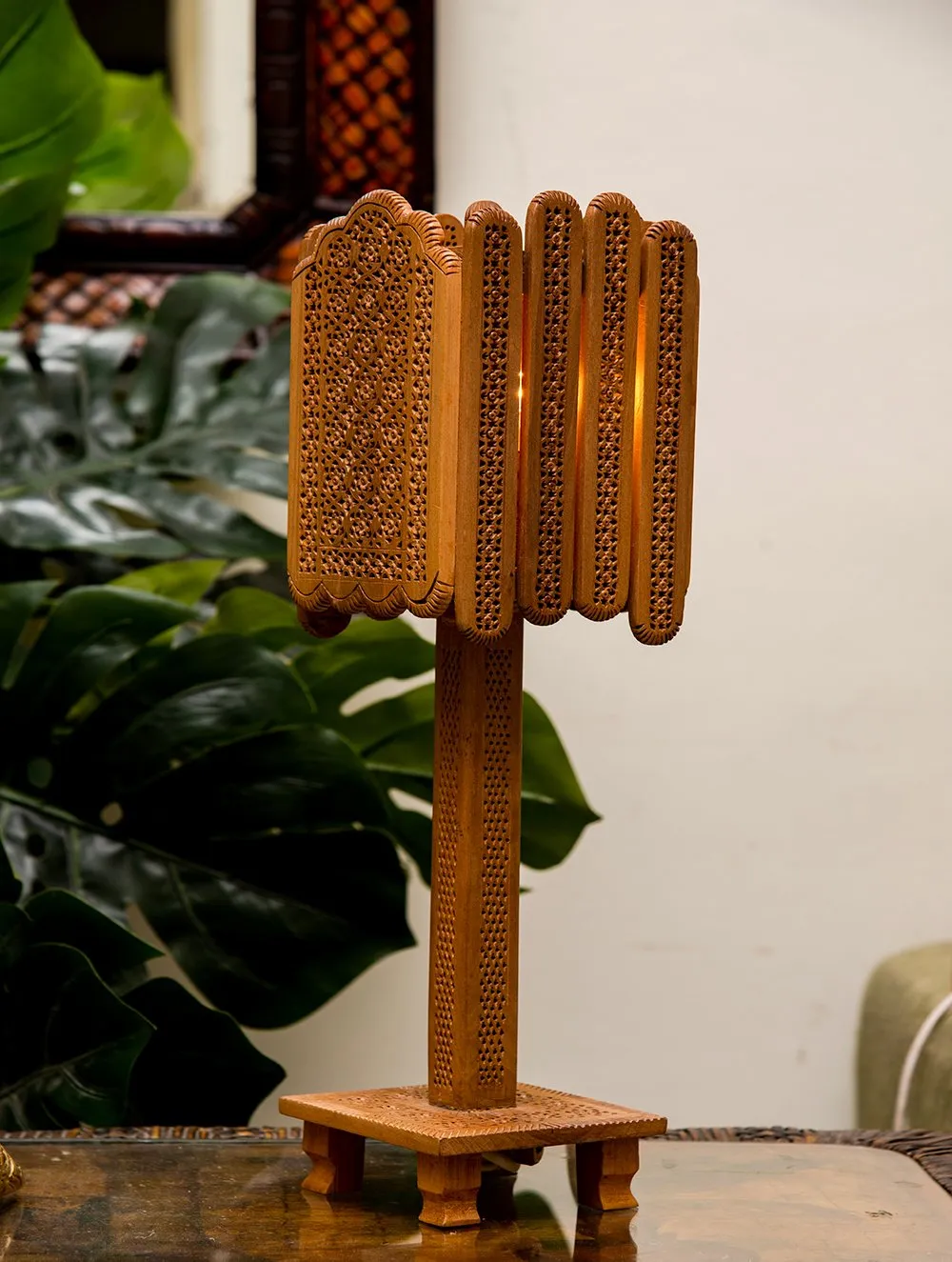 Handcrafted Jaaliwork Wooden Lamp (Large)