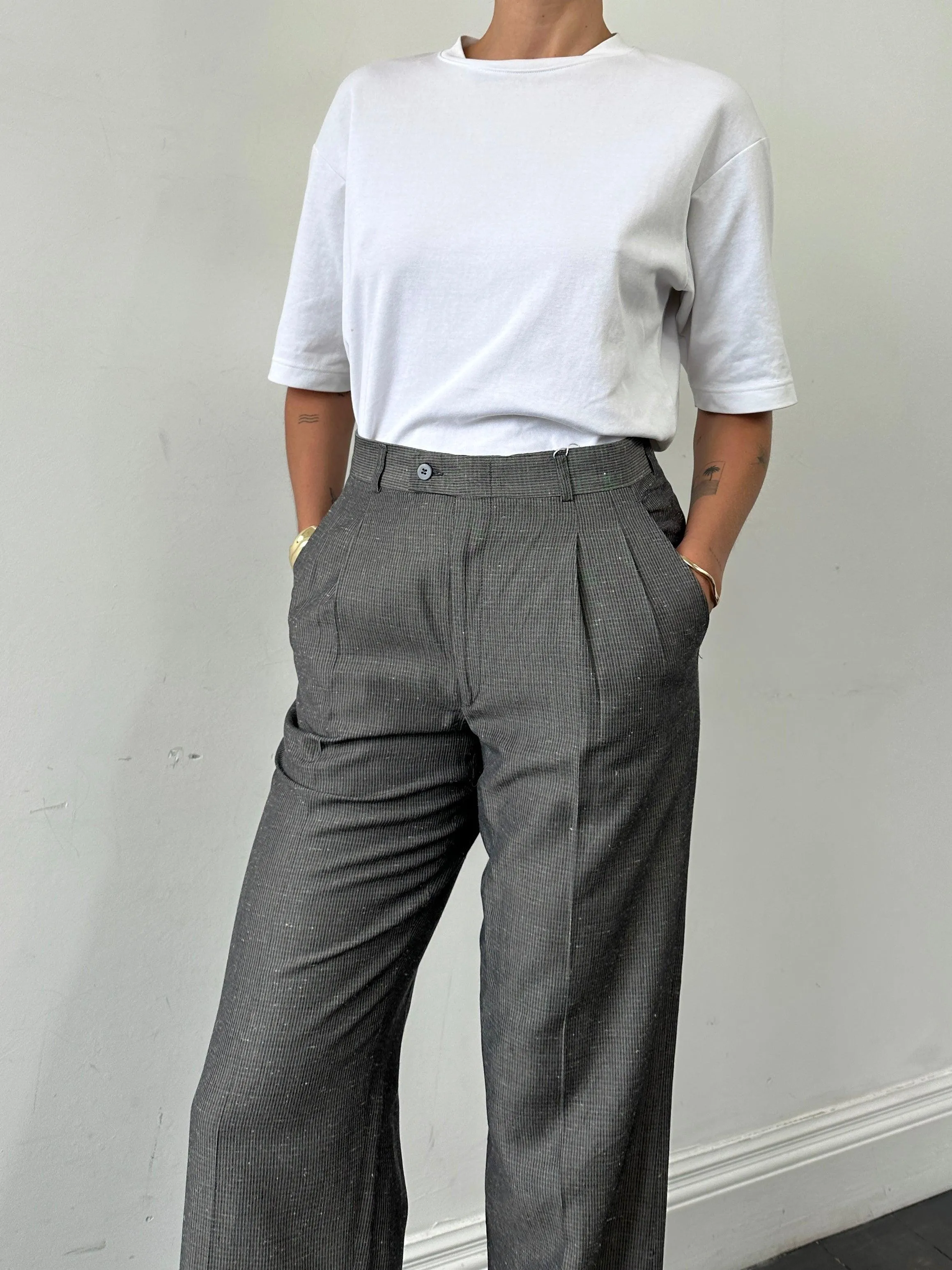 Italian Vintage High Waisted Straught Leg Raw Hem Tailored Trousers - W28