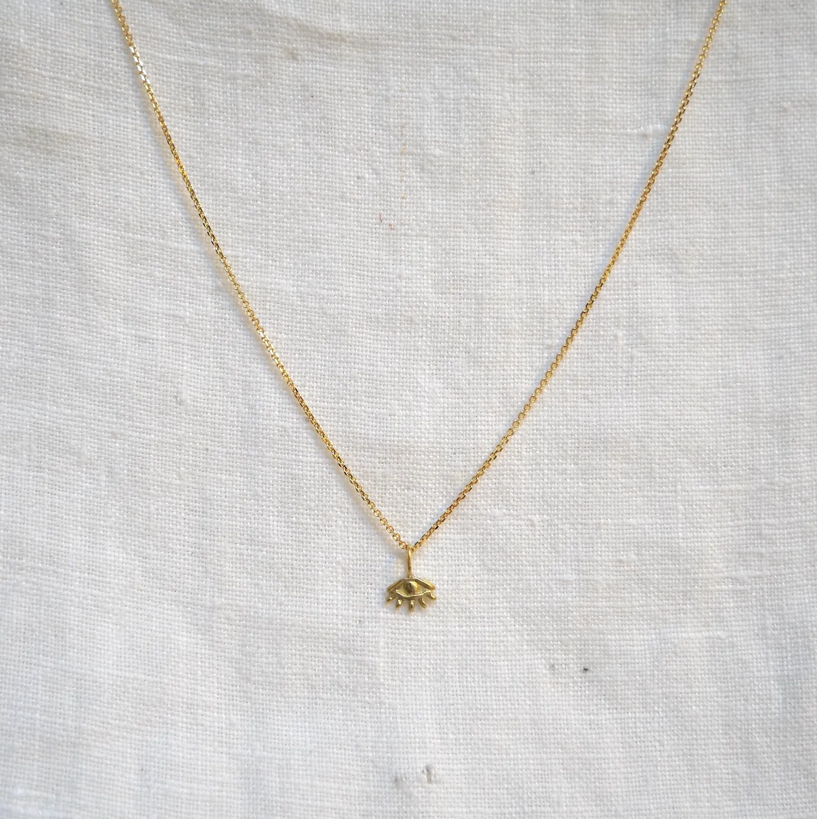 Veo Necklace